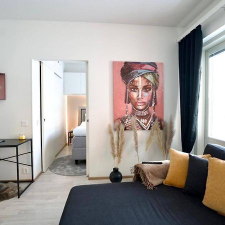 1Br Suite - King Size Bed - Wi-Fi - Gym & Sauna Рованиеми Екстериор снимка