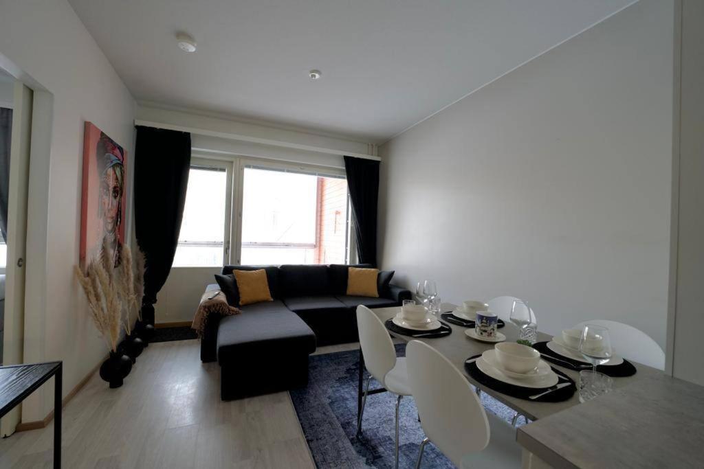 1Br Suite - King Size Bed - Wi-Fi - Gym & Sauna Рованиеми Екстериор снимка